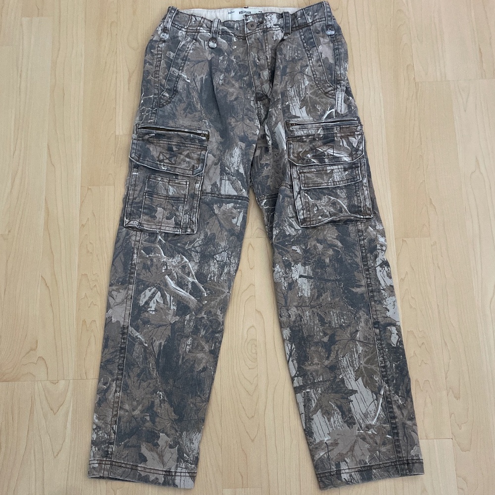Hollister - Cargo Style Jeans - Picture 3 of 5